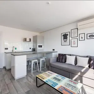 Apartamento The Black&white, Torremolinos
